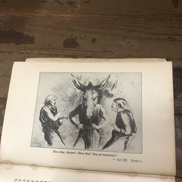 2 Antique Shakespeare Books- 1917 and 1922 - Picture 6 of 7